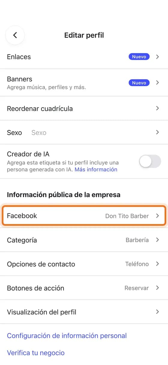 En Instagram entra a tu perfil, toca «Editar» y, en «Información pública de la empresa», toca «Facebook».
